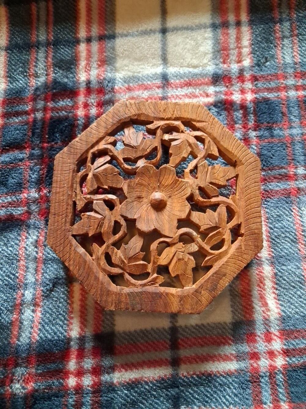 Hand Carved Himalayan Sheesham Wood Three Footed Trivet India 6"